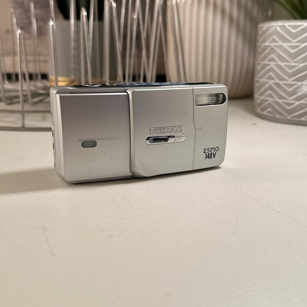 Pentax Espio 140V Silver Camera